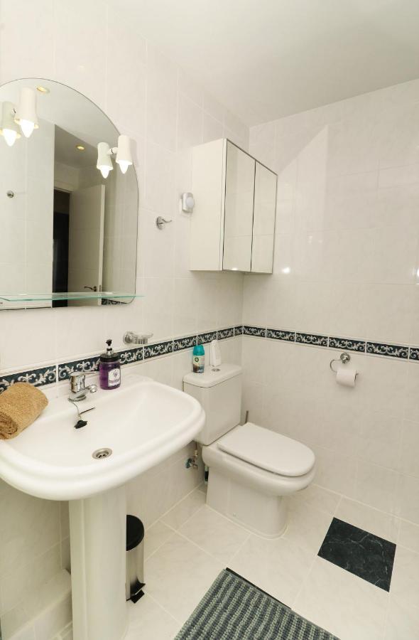Family Apartment Walking Distance To The Sea And All Amenities Sitio de Calahonda Εξωτερικό φωτογραφία